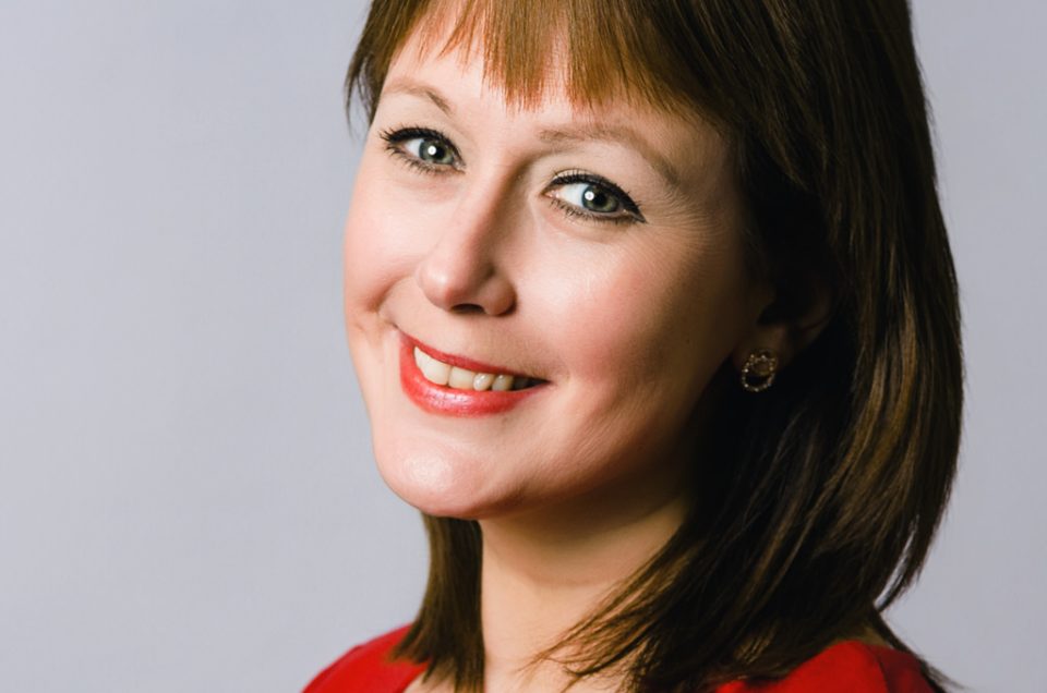 Fiona Harris Headshot by Professional Headshot Photographer Terry Livesey